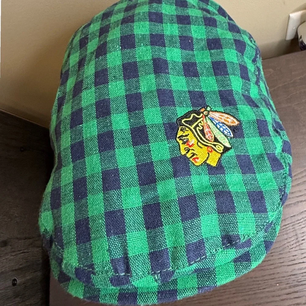 Kick10 Chicago Blackhawks Flat Cap Hat Green Gingham Plaid Newsboy M/L 7 3/8